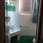 Small Single 罗马