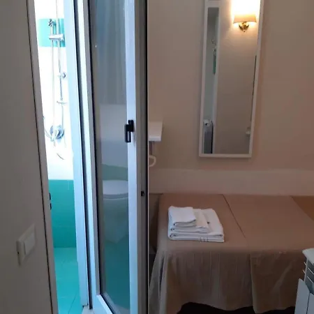 Small Single Bed & Breakfast