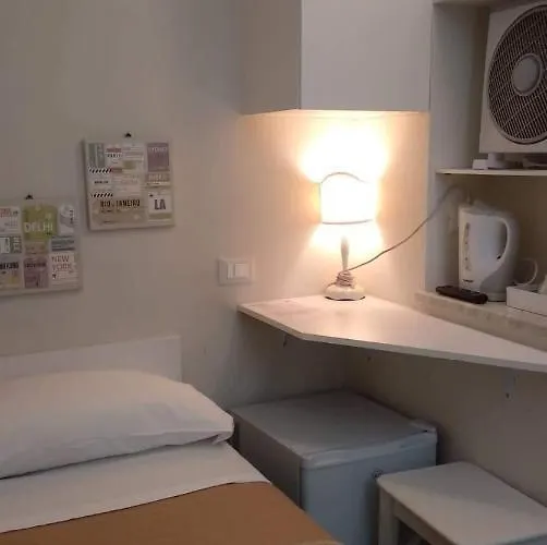 Oda ve Kahvaltı Small Single Roma