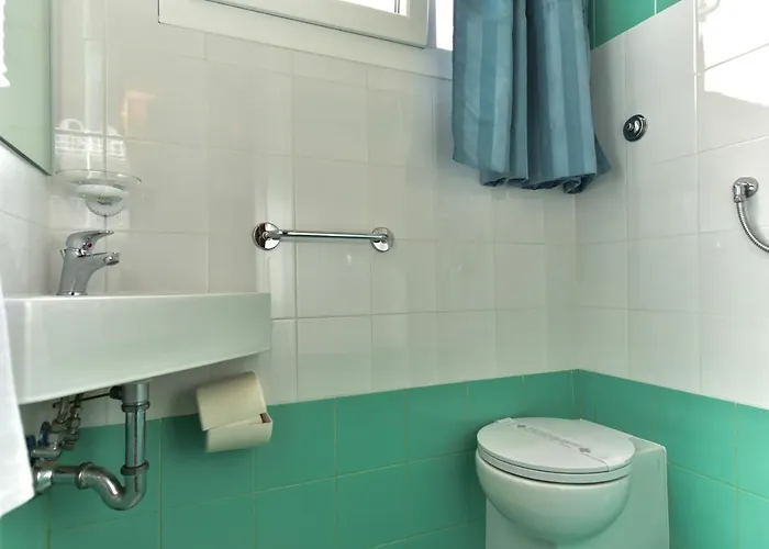 Oda ve Kahvaltı Small Single